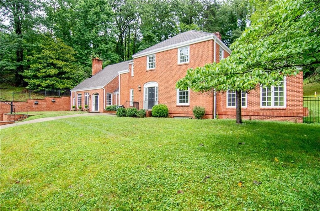 investor deal bid 650000 00 or less beds baths 4 5