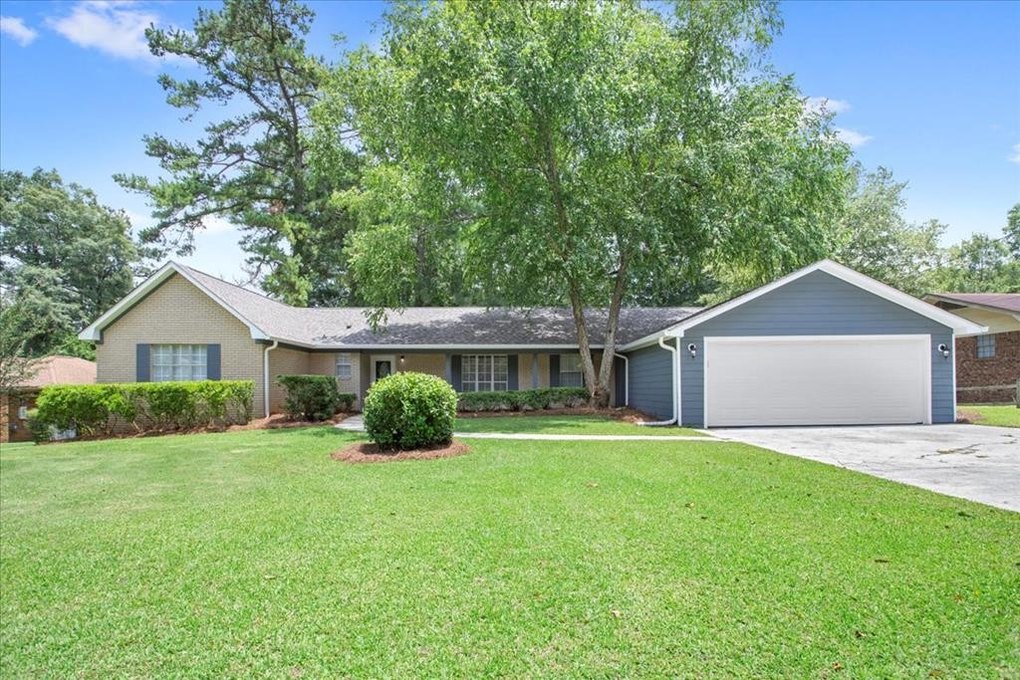 investor deal bid 249900 . 00 or less price reduced by 19100 beds